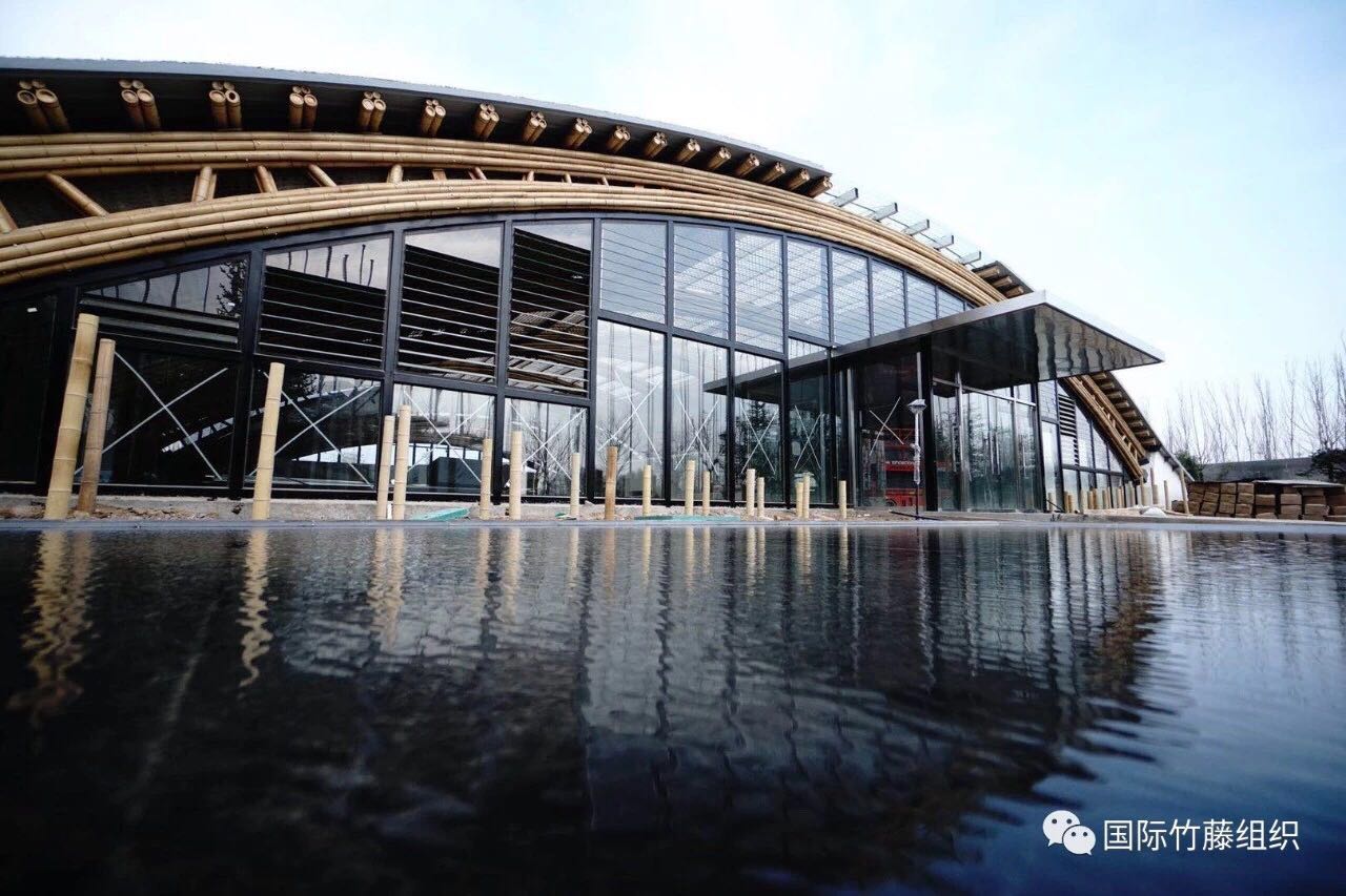 国际竹藤组织园位于北京世园会园区中心位置,紧邻国际馆,由意大利建筑